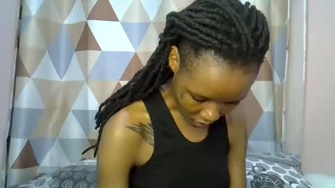 Snapshot of charmingdime chatting on 05-21-26, 06:15 charmingdime online show from 05-21-26, 06:15