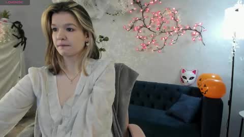 Kati online show from 10-25-25, 10:23