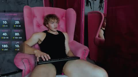 Chase online show from 10-11-25, 04:27