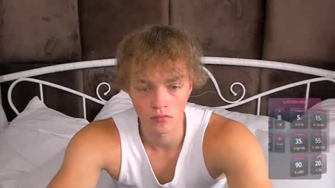 Chase online show from 10-19-25, 03:34