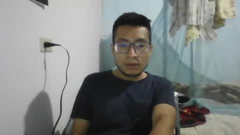 Snapshot of chatosawaldo chatting on 06-08-26, 04:18 HornyMOG online show from 06-08-26, 04:18