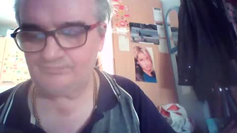 Snapshot of chatubatelee555 chatting on 07-24-26, 11:30 lee online show from 07-24-26, 11:30