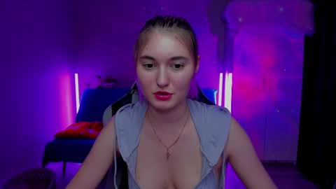 Snapshot of chatur_lady_ chatting on 02-14-25, 04:09 Betty online show from 02-14-25, 04:09