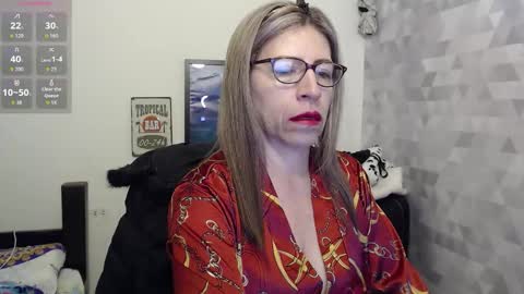 CHAYLA VICTORIA RUIZ  online show from 09-20-25, 11:11