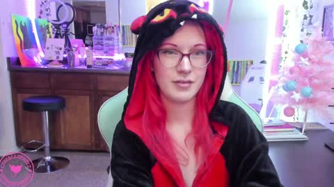 Candy Cuntress CheeTHIS CAM IS NON NUDE online show from 12-11-24, 12:02