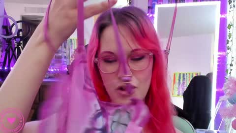 Candy Cuntress CheeTHIS CAM IS NON NUDE online show from 12-14-24, 05:36