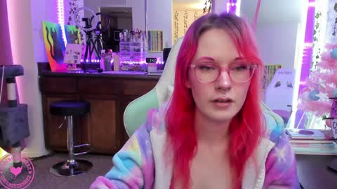 Candy Cuntress CheeTHIS CAM IS NON NUDE online show from 12-14-24, 08:40