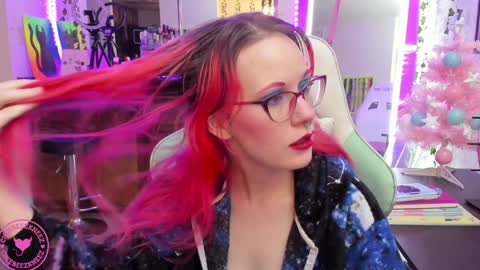 Candy Cuntress CheeTHIS CAM IS NON NUDE online show from 12-18-24, 10:13