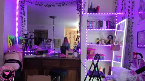 Candy Cuntress CheeTHIS CAM IS NON NUDE online show from 01-17-25, 02:18