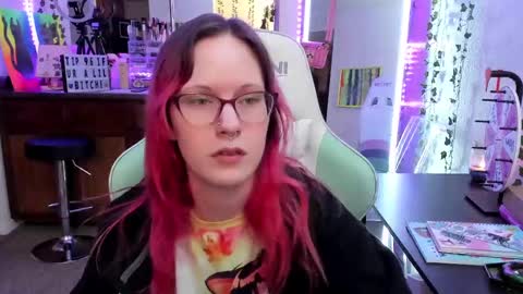 Candy Cuntress CheeTHIS CAM IS NON NUDE online show from 02-17-25, 03:15