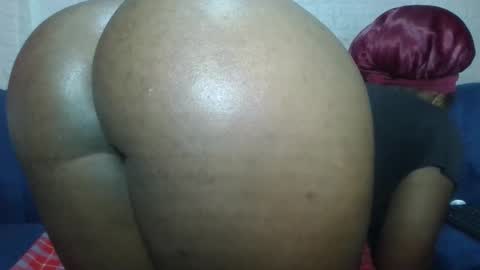 cheeky_charms online show from 02-17-26, 08:44