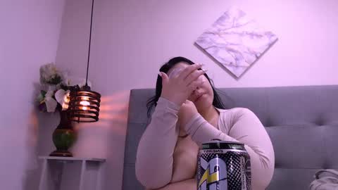 Snapshot of cheelsea_ chatting on 12-23-24, 05:06 cheelsea_ online show from 12-23-24, 05:06