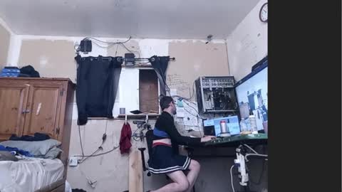 cheerleader_crossdresser online show from 05-30-26, 06:10