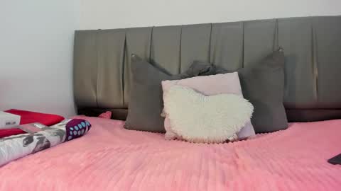 Cherlyn online show from 02-06-25, 01:43