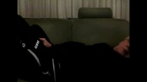 Tom online show from 02-04-25, 09:31