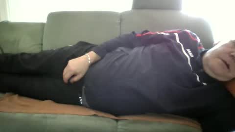 Tom online show from 10-19-25, 12:06