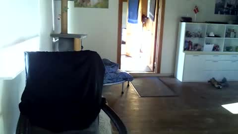 Snapshot of chefben666 chatting on 11-02-25, 11:23 chefben666 online show from 11-02-25, 11:23