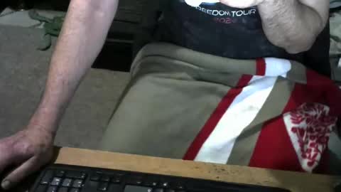 Snapshot of chefy999 chatting on 10-19-25, 11:11 chefy online show from 10-19-25, 11:11