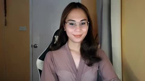 chelly4u69 online show from 03-18-26, 01:58