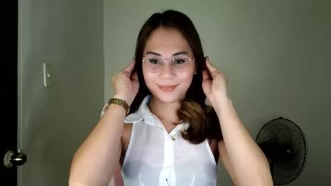 chelly4u69 online show from 06-11-26, 02:00