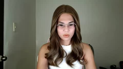 chelly4u69 online show from 06-25-26, 12:31