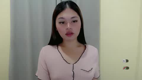 Snapshot of chelse_coco chatting on 03-12-25, 03:24 CHELSEA online show from 03-12-25, 03:24