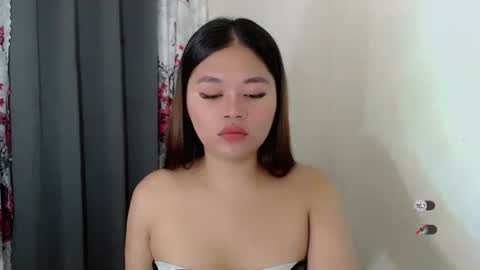 Snapshot of chelse_coco chatting on 09-18-25, 01:18 CHELSEA online show from 09-18-25, 01:18