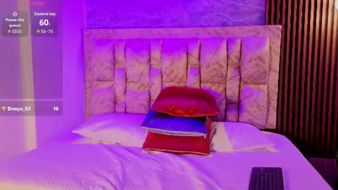 chelsea_dalea online show from 07-22-26, 08:00