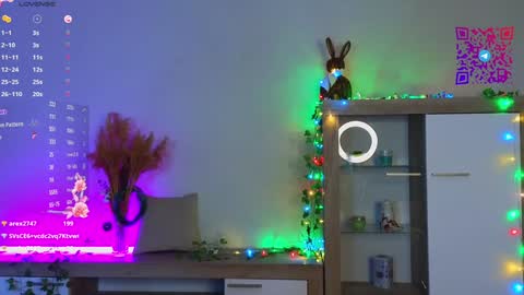 Mona online show from 01-10-25, 06:06