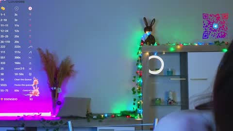 Mona online show from 01-31-25, 03:22