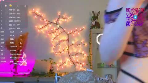 Mona online show from 02-20-25, 03:08