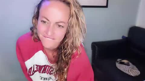 chelsee lynn online show from 11-23-25, 06:24