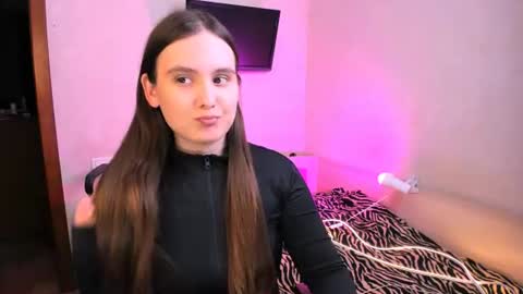Snapshot of chelsyluxex chatting on 07-11-26, 10:07 Chelsy Luxe online show from 07-11-26, 10:07