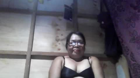 Snapshot of chenita_kits chatting on 05-18-26, 12:00 chenita_kits online show from 05-18-26, 12:00