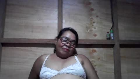Snapshot of chenita_kits chatting on 07-13-26, 04:59 chenita_kits online show from 07-13-26, 04:59
