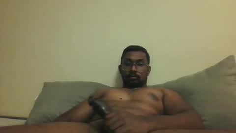 chennaibull1011 online show from 04-14-26, 03:51