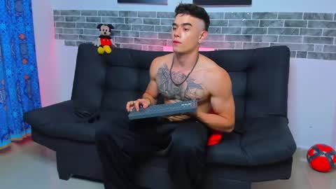 Snapshot of chepe_fit chatting on 01-24-25, 03:43 chepe vause online show from 01-24-25, 03:43