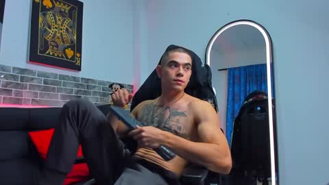 Snapshot of chepe_fit chatting on 02-26-25, 01:21 chepe vause online show from 02-26-25, 01:21