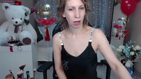 Snapshot of cherishsia chatting on 01-13-25, 04:07 Adriana online show from 01-13-25, 04:07