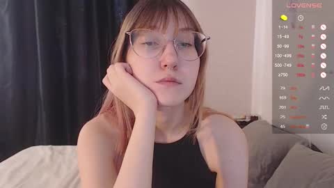 Cheryl online show from 11-21-25, 06:34