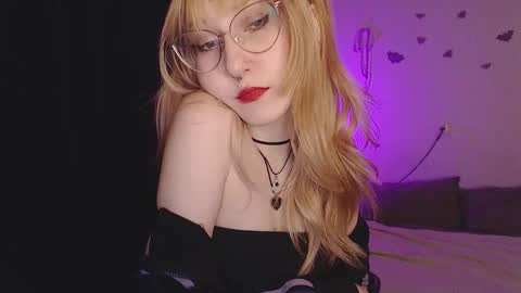 Snapshot of cherry_hazzze chatting on 02-25-26, 05:22 Cheryl online show from 02-25-26, 05:22