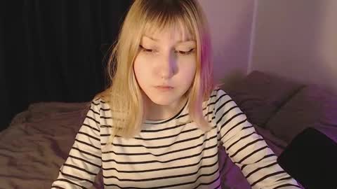 Snapshot of cherry_hazzze chatting on 06-05-26, 11:05 Cheryl online show from 06-05-26, 11:05