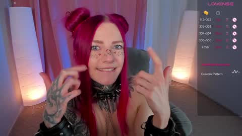 Snapshot of cherry_roxy chatting on 01-24-25, 11:34 Roxy online show from 01-24-25, 11:34