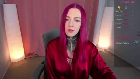 Snapshot of cherry_roxy chatting on 02-09-25, 08:34 Roxy online show from 02-09-25, 08:34