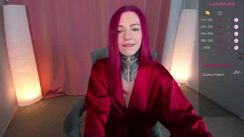 Snapshot of cherry_roxy chatting on 02-09-25, 11:36 Roxy online show from 02-09-25, 11:36