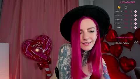 Snapshot of cherry_roxy chatting on 02-14-25, 02:39 Roxy online show from 02-14-25, 02:39