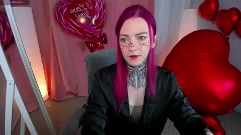 Snapshot of cherry_roxy chatting on 02-14-25, 08:48 Roxy online show from 02-14-25, 08:48