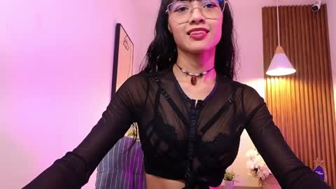 Snapshot of cherry_vixen_ chatting on 06-06-26, 06:12 Sery online show from 06-06-26, 06:12