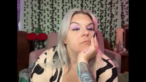 Snapshot of cherryb0mbb0mb chatting on 05-30-26, 07:05 CherryBombBomb online show from 05-30-26, 07:05