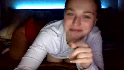 Snapshot of cherrybaby690 chatting on 12-18-24, 05:21 cherrybaby690 online show from 12-18-24, 05:21